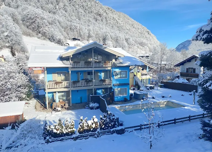 Ferienparadies Alpengluhn Aparthotel