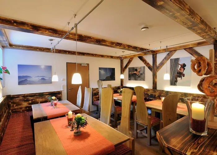 Ferienparadies Alpengluhn Aparthotel Berchtesgaden