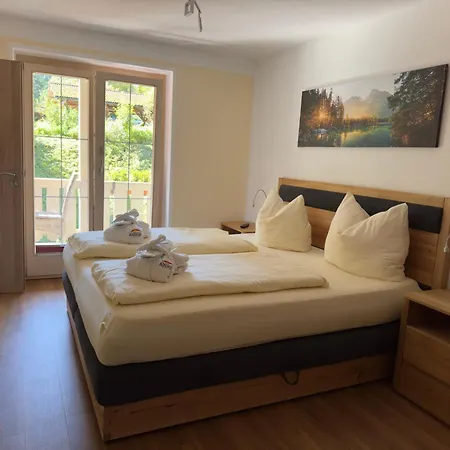 Alpenglühn Apartahotel