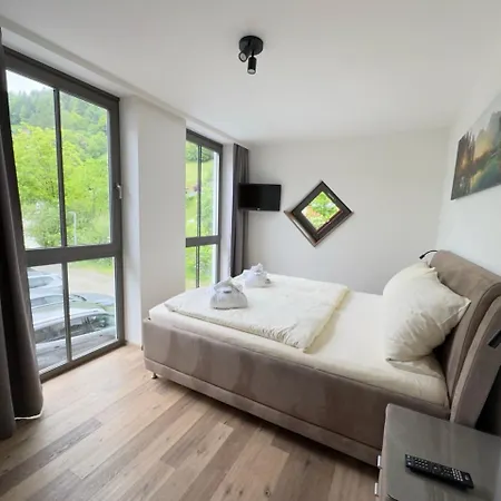 Apartahotel Alpenglühn 5*