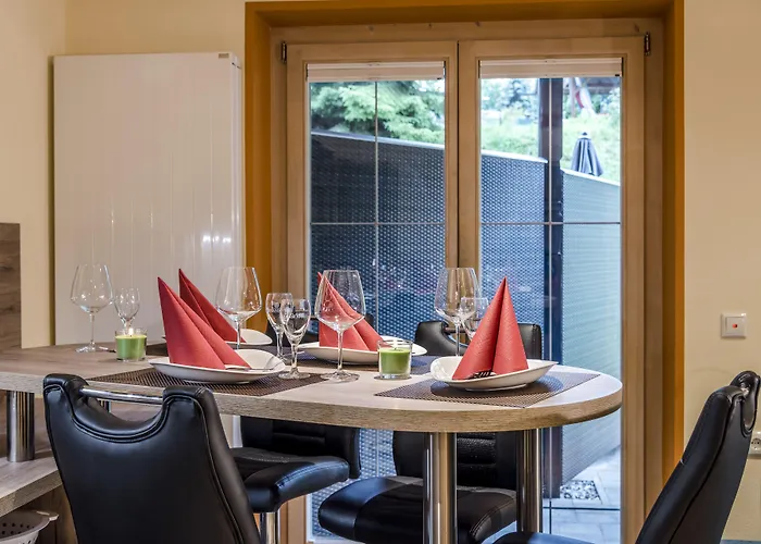 Alpengluehn - Adult Only Hotel apartamentowy 5*