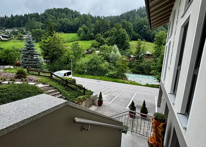 Ferienparadies Alpengluhn Aparthotel